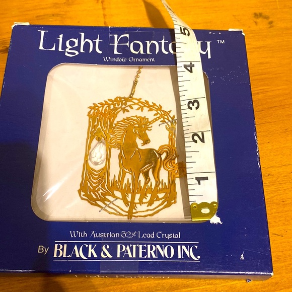 Vintage 1982 Light Fantasy by Black & Paterno Inc Gold Unicorn Window Ornament - Picture 7 of 8